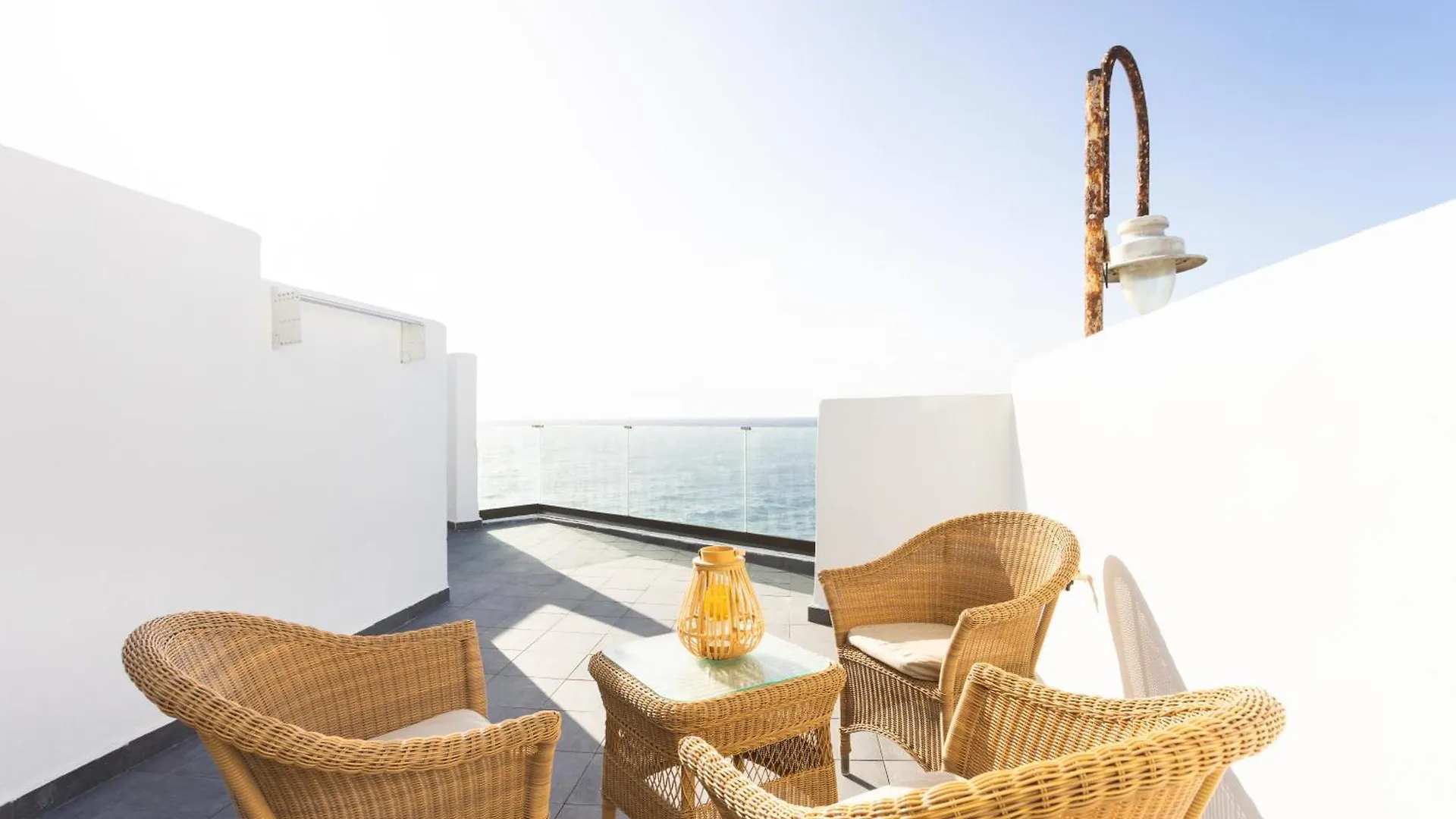 Home2Book Peaceful Apt & Sea View Terrace In Arico La Mareta 0*,  İspanya